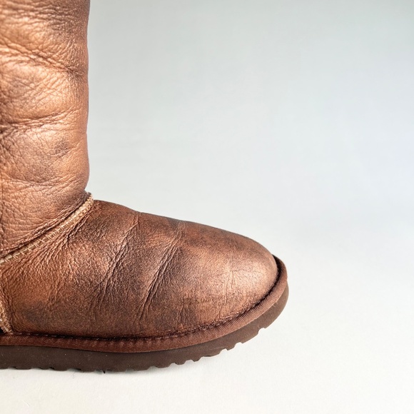 UGG Brown Metallic Genuine Leather Sheepskin Lining Classic Tall Boots size 6 - Picture 15 of 15